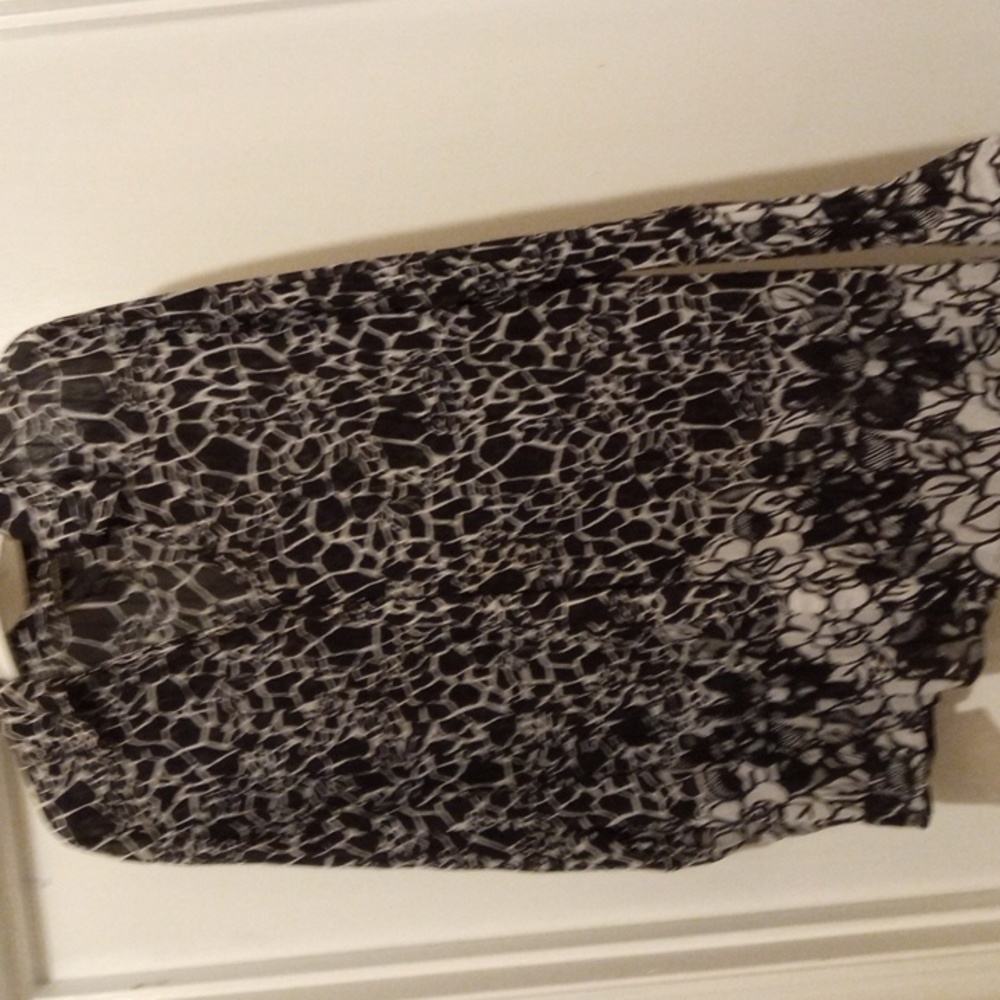Women's black and white long sleeved shear shirt with collar